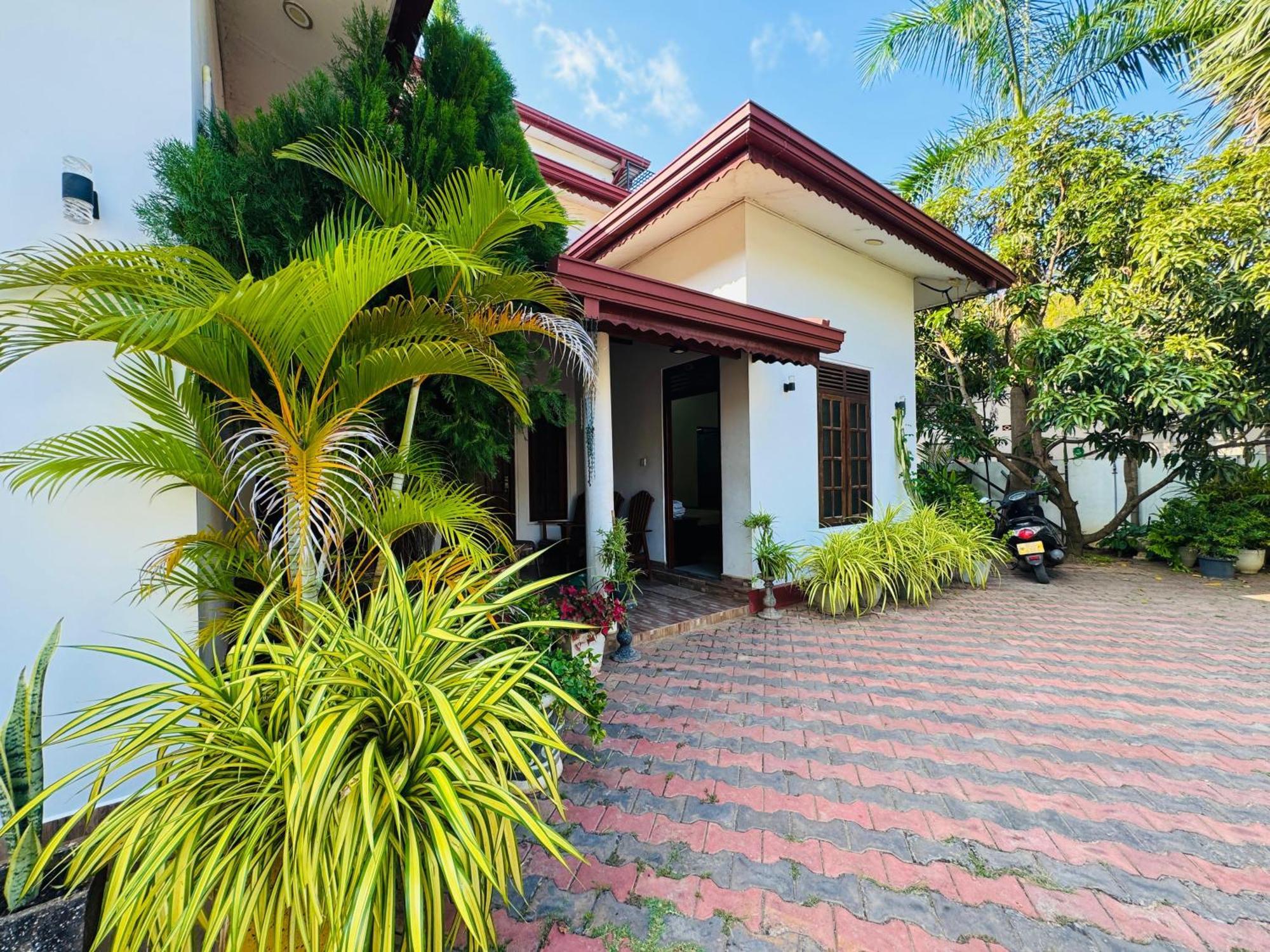 Aa Inn Trincomalee Pokoj fotografie