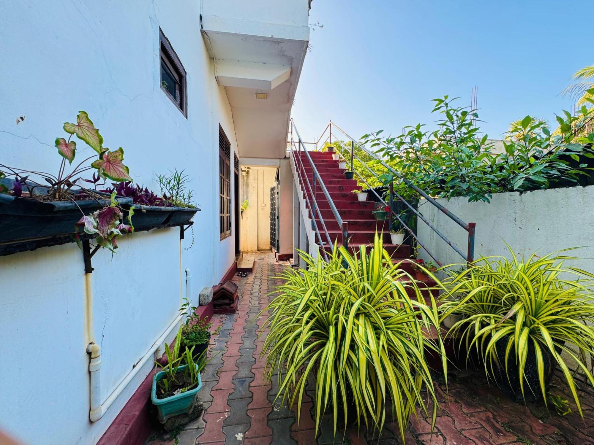 Aa Inn Trincomalee Exteriér fotografie