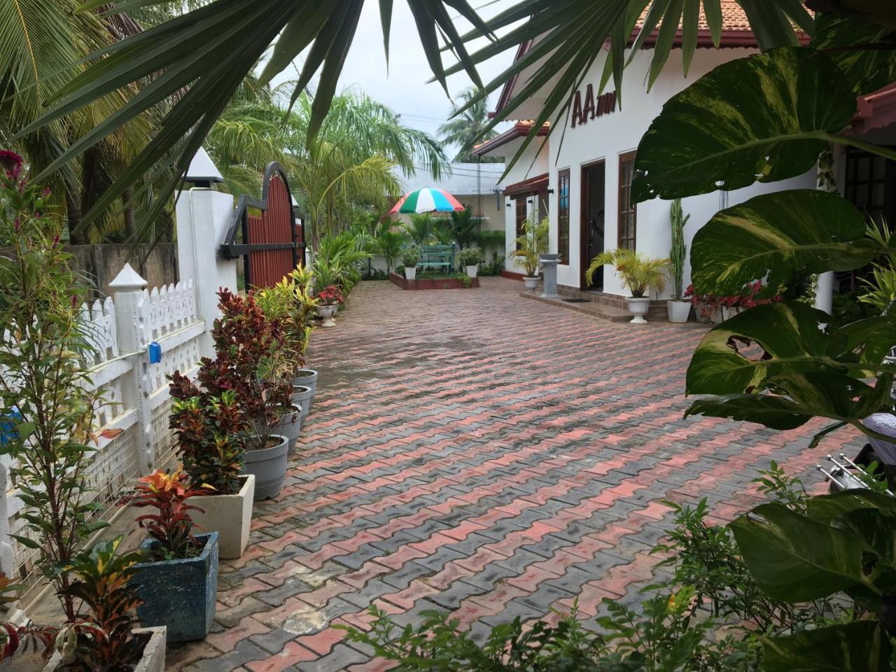 Aa Inn Trincomalee Exteriér fotografie